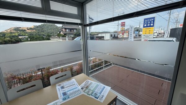 岐阜県各務原市　ガラスシート貼替作業